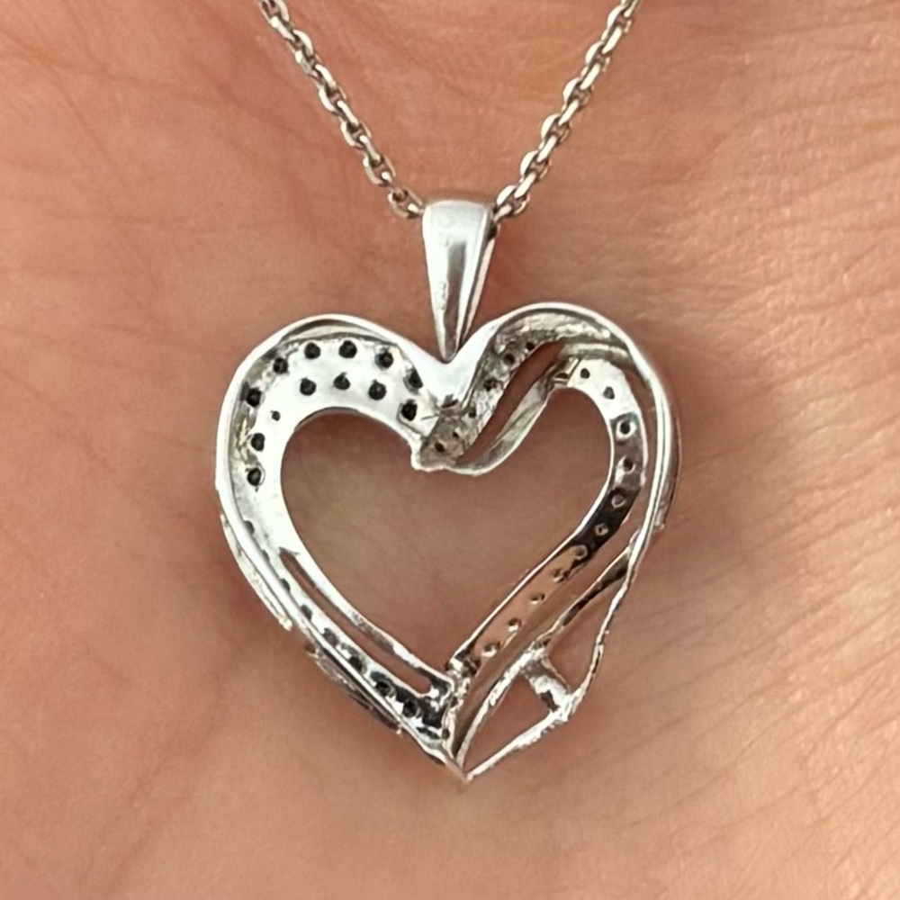 Genuine Blue & White Diamond Heart Necklace 925 Sterling Silver - 21 Inch Chain - Picture 2 of 9